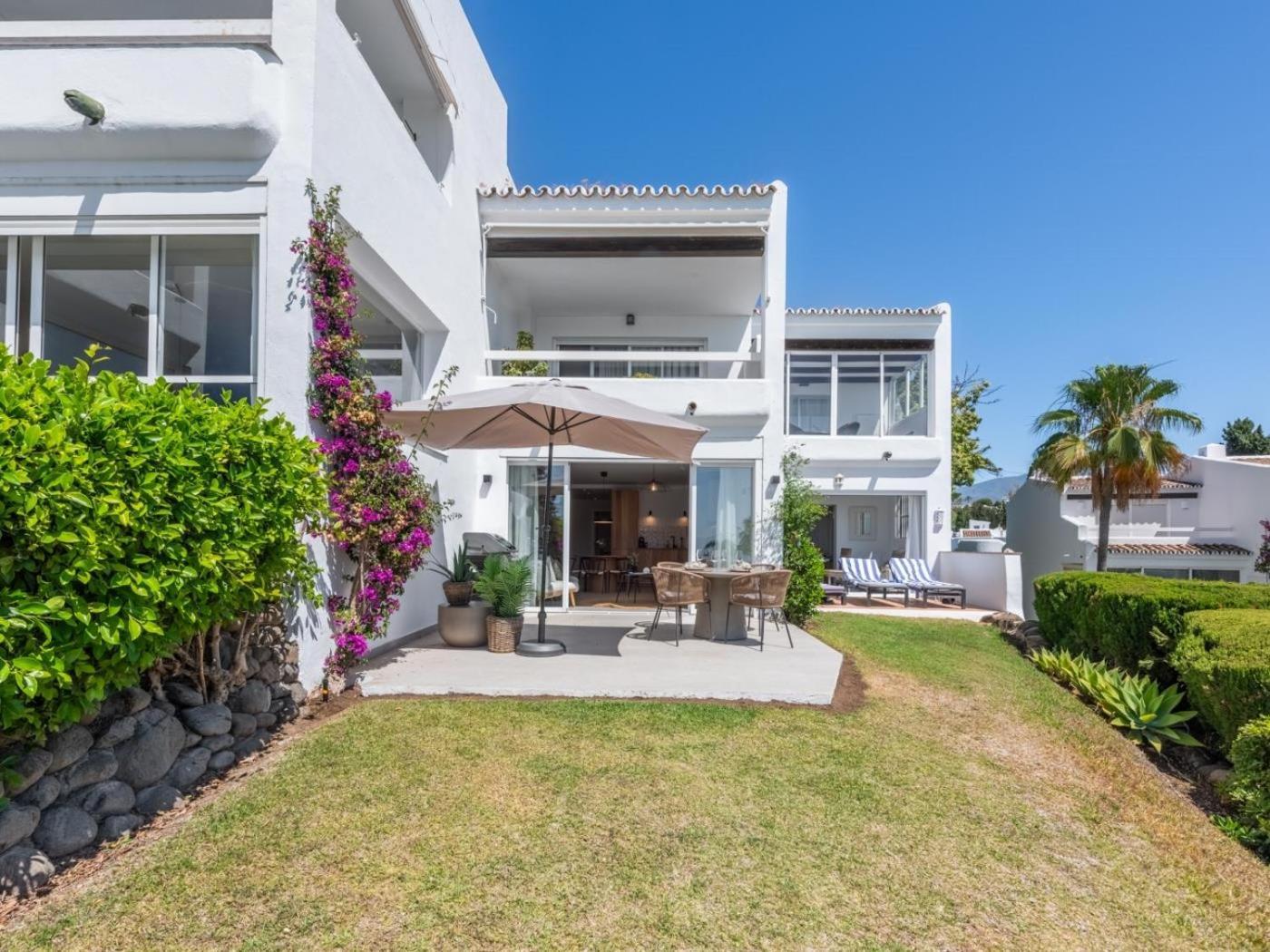 Azahara1, Panoramic Views And Frontline Golf Marbella