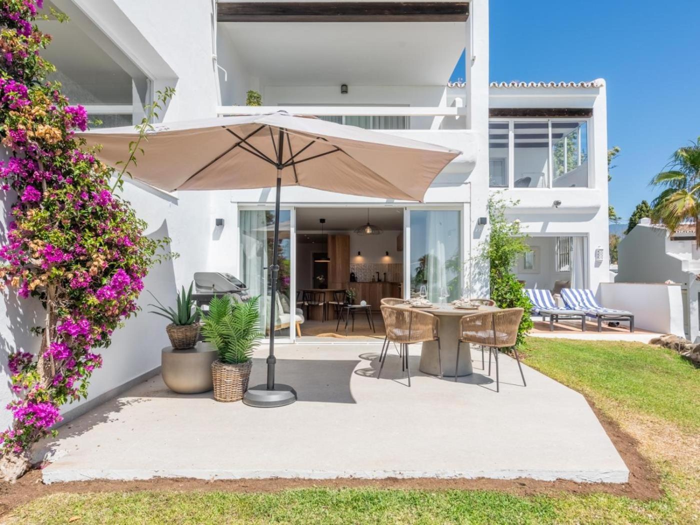 Apartment Azahara1, Panoramic Views And Frontline Golf Marbella